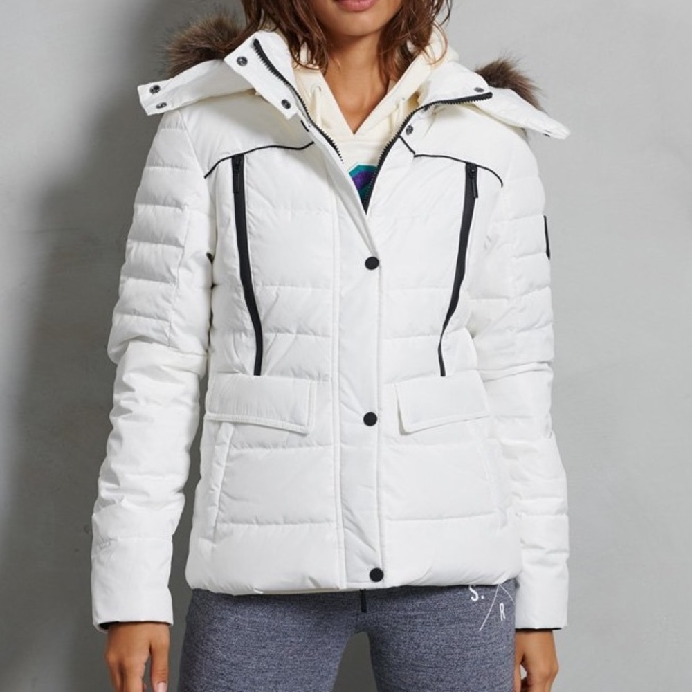 Glacier padded jacket with fur hood (white, size US 4).